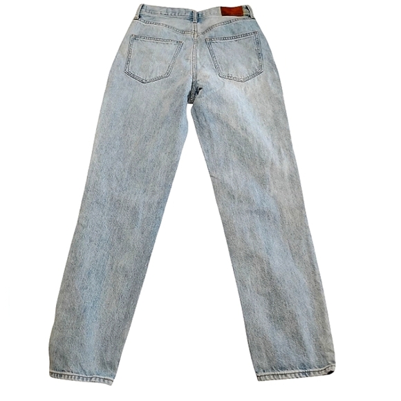 Denim Forum | The BF Highrise Loose 28L  Aritzia Distressed Woman Jean | Size 26 - Picture 8 of 16